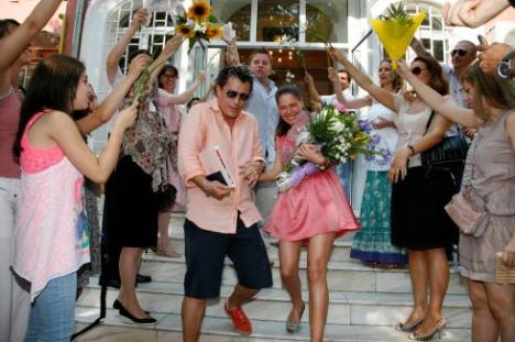 Răzvan Fodor s-a căsătorit în pantaloni scurţi